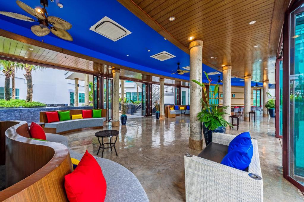 Fishermen's Harbour Hotel