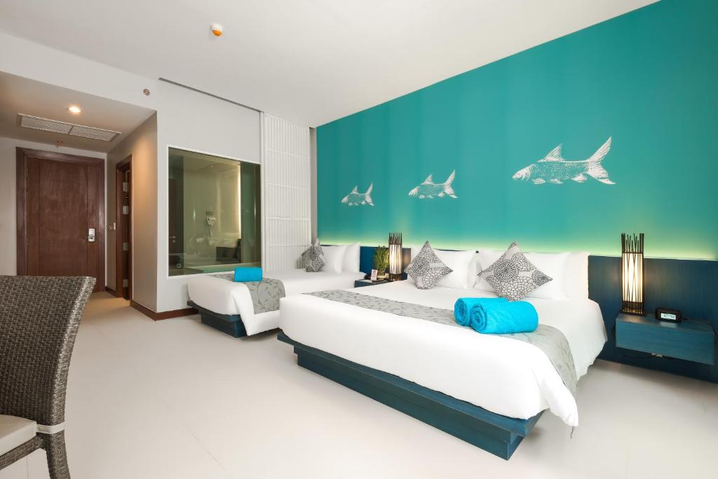 Fishermen's Harbour Hotel