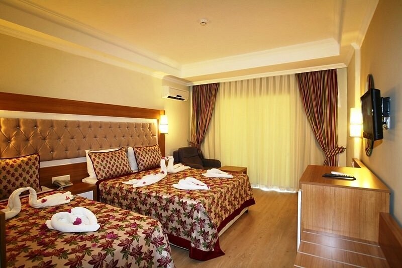 Hedef Beach Hotel