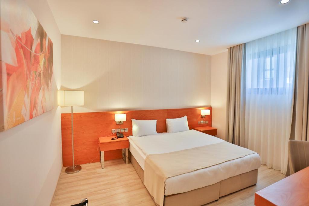 Caddem Inn Hotel